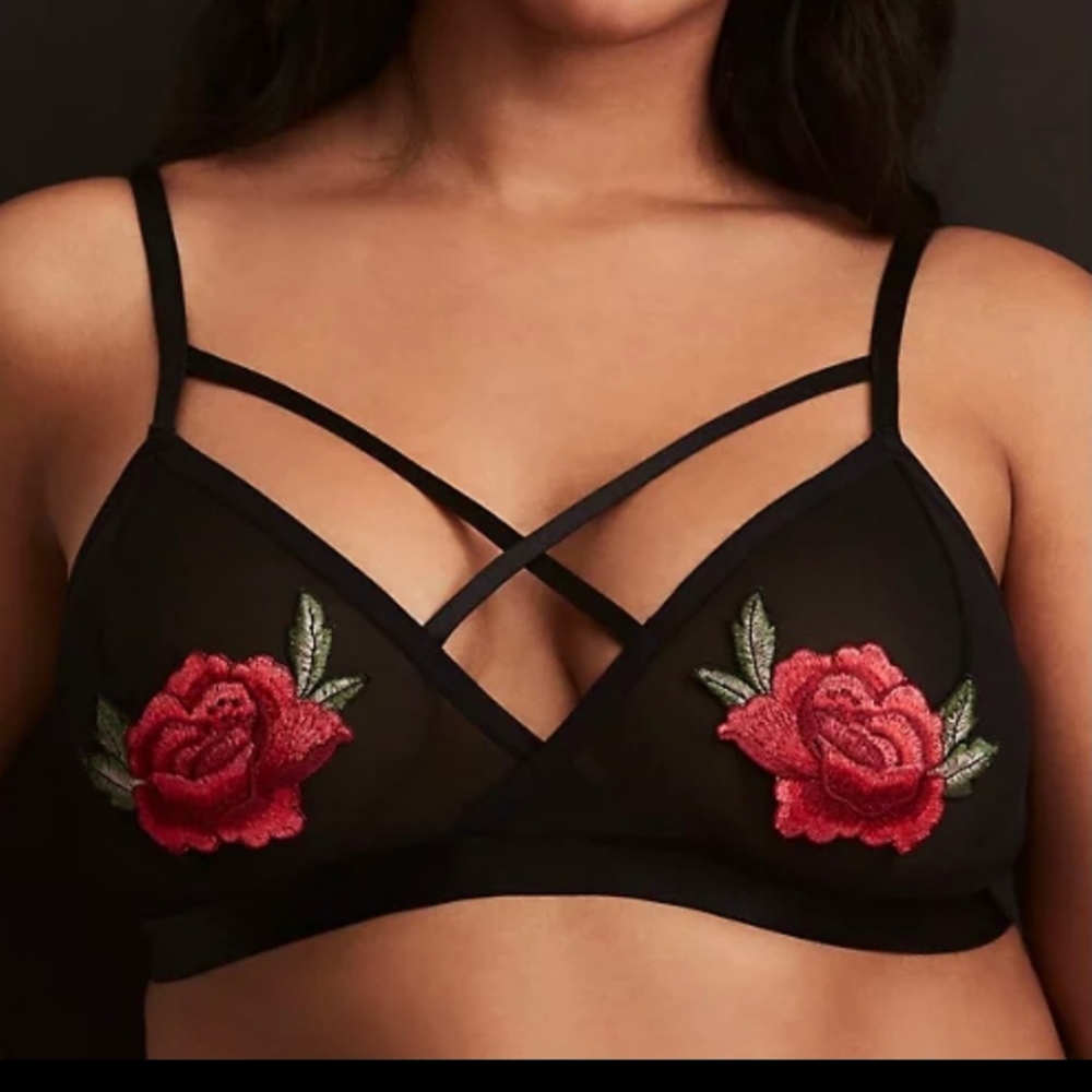 Torrid Rose Applique Mesh Strappy Bralette 6X